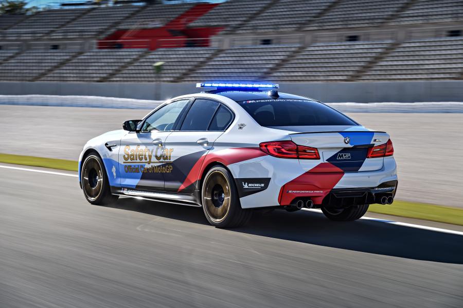  BMW M5 MotoGP Safety Car (F90) 2018 года  (фото 51 из 56)